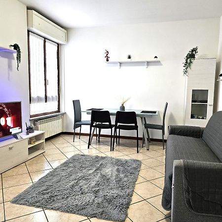 Appartamento Moderno ガッララーテ エクステリア 写真