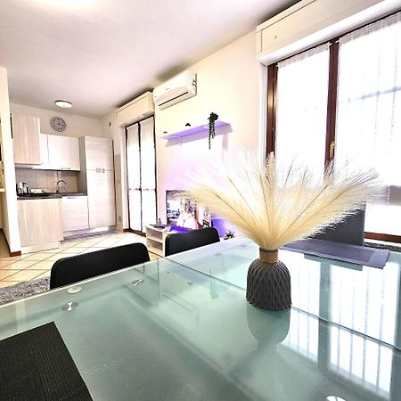 Appartamento Moderno ガッララーテ エクステリア 写真