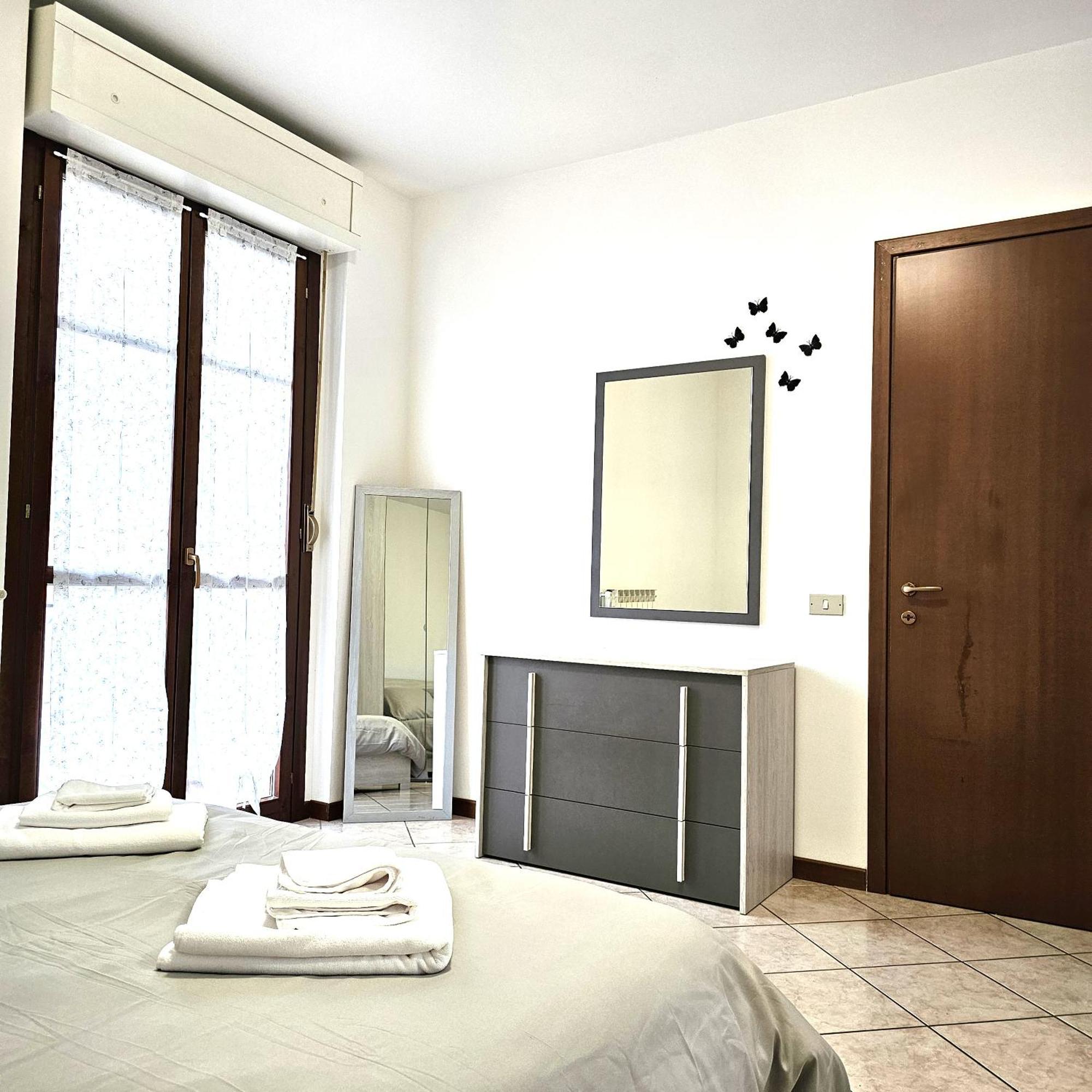 Appartamento Moderno ガッララーテ エクステリア 写真
