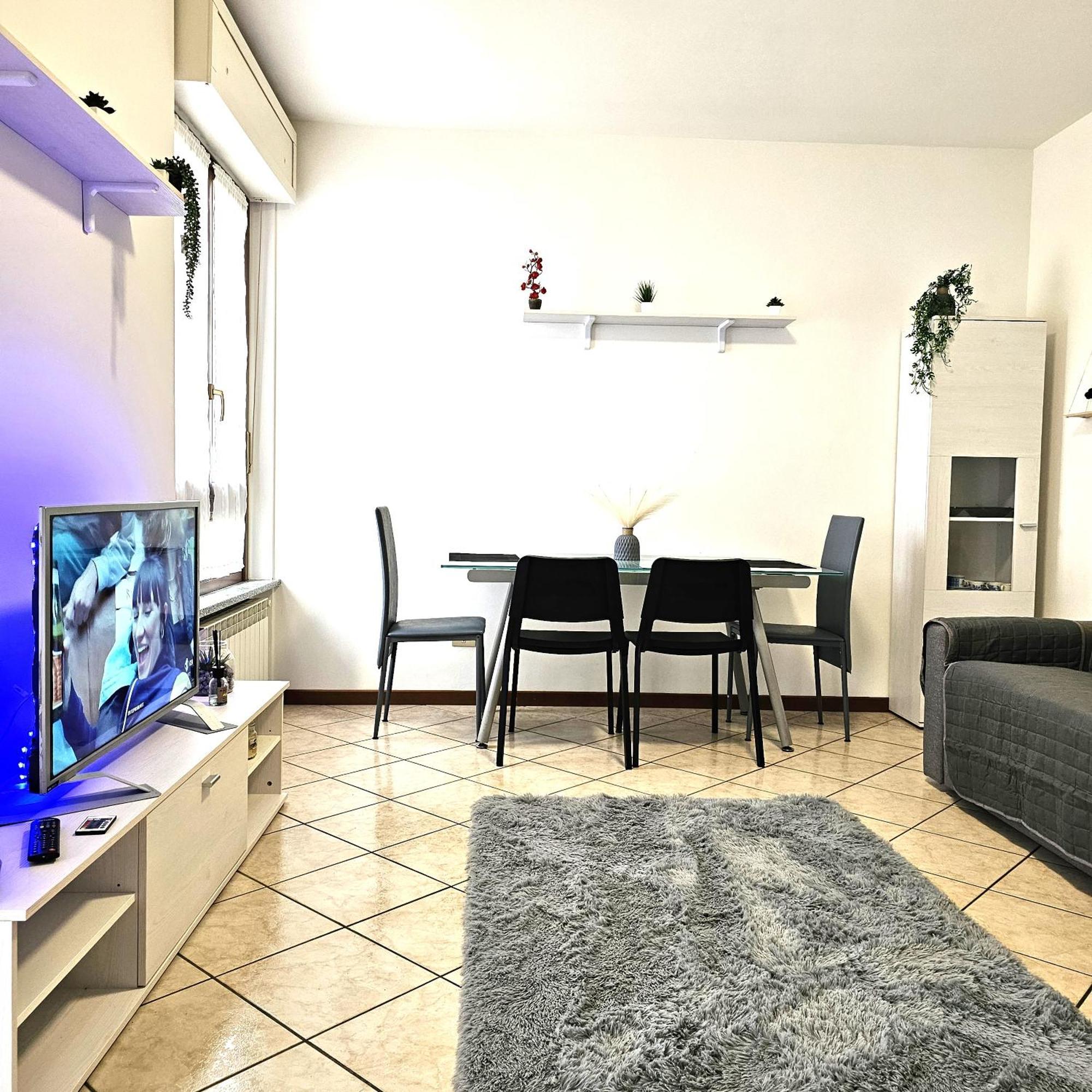 Appartamento Moderno ガッララーテ エクステリア 写真